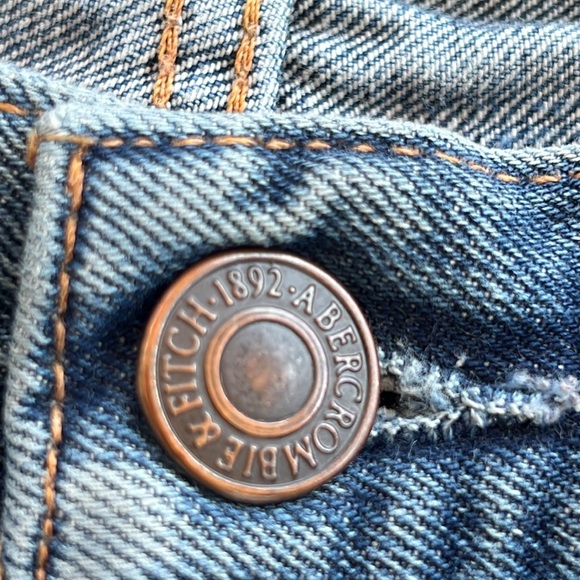 Abercrombie & Fitch Button-fly Jeans - Picture 3 of 14